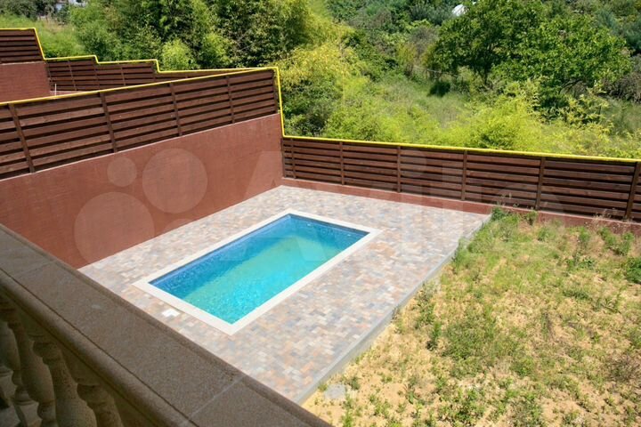 Коттедж 230 м² на участке 4,1 сот.