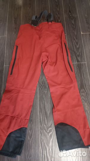 Штаны для катания на сноуборде или лыжах