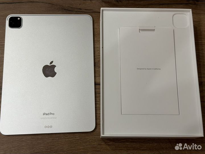 iPad pro 11 2023 на 256 гб