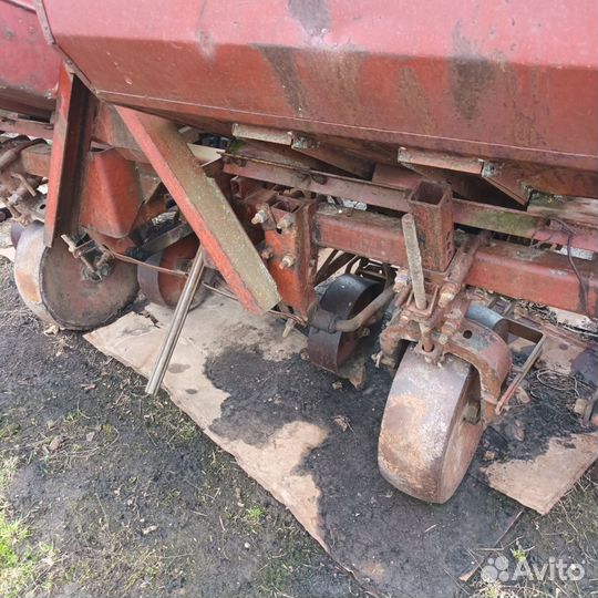 Картофелесажалка Белинсксельмаш СН-4Б, 1994