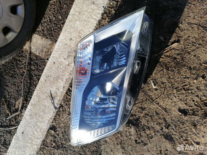 Фара ниссан Терано III оригинал