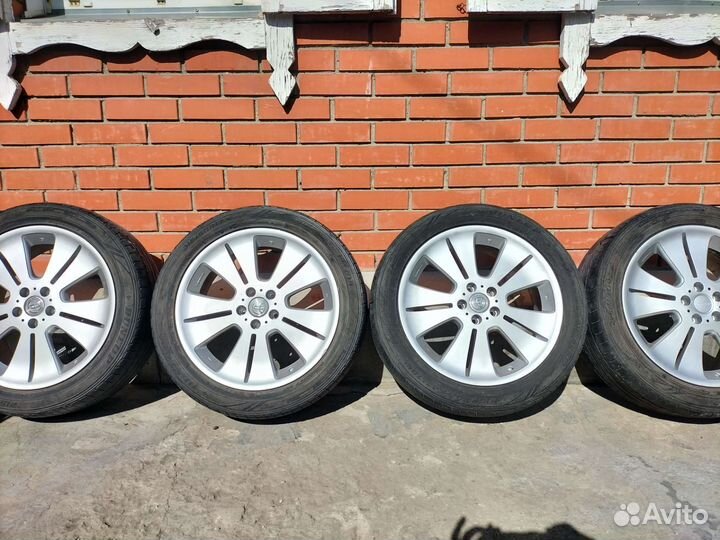 Lugster Runner 215/50 R17 91