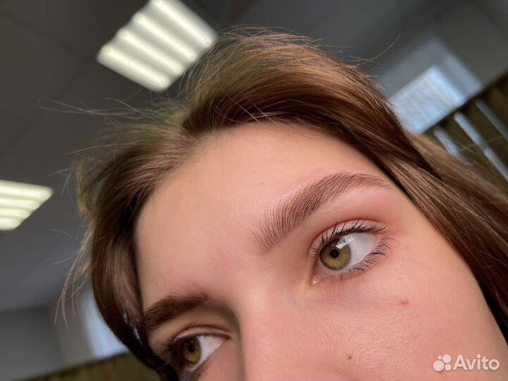 Оформление и окрашивание бровей