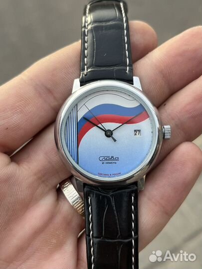 Часы Слава новые