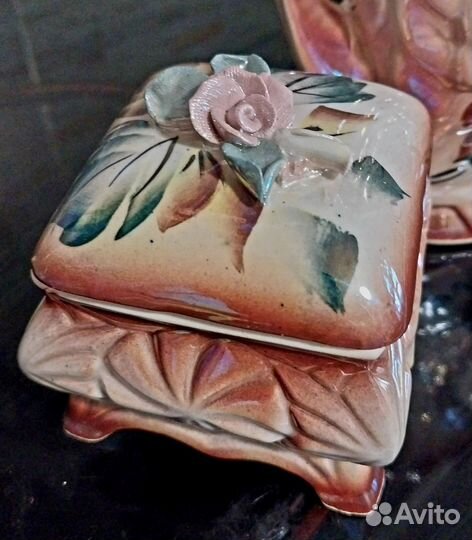 Шкатулка и салфетница