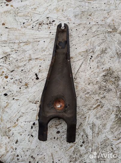 Вилка выжимного подшипника Логан