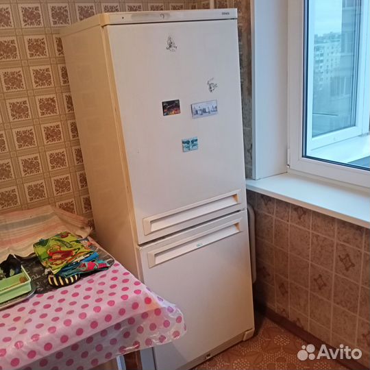Холодильник stinol