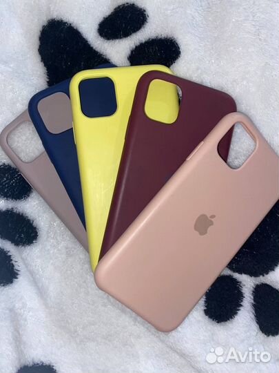 Чехол на iPhone 11