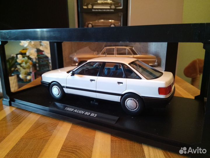 Audi 80 B3 1989 г., 1/18, Triple 9
