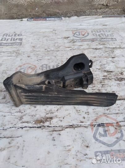 Педаль газа Skoda Octavia A5 BSE 2013