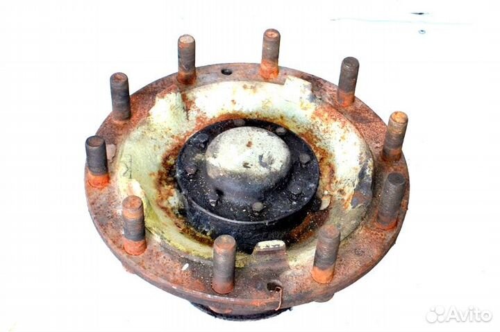 Ступица, барабанные тормоза, передний мост, правая