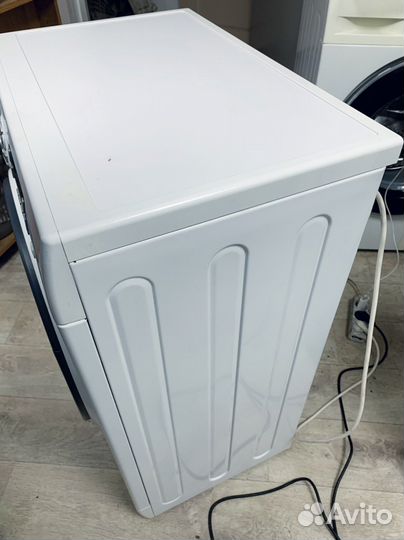 Стиральная машина Hotpoint Ariston 6кг с Паром