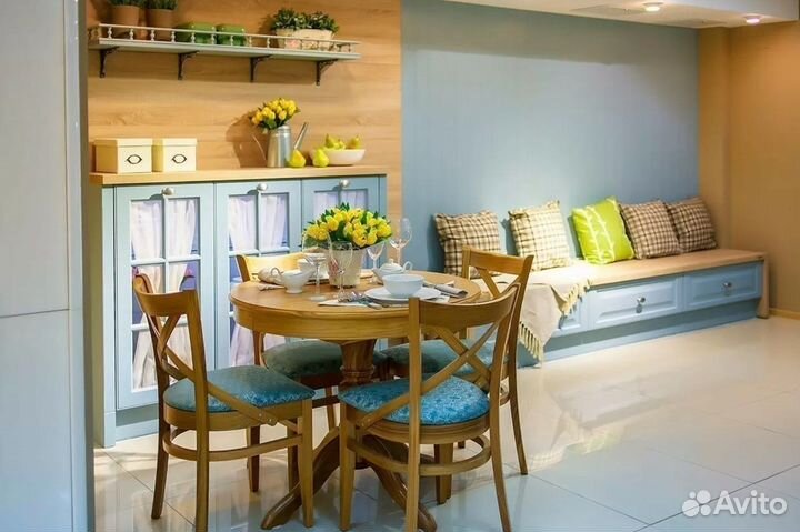 Кухня голубая П-образная на заказ