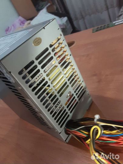 Блок питания на 400W,FSP ATX-400PAF