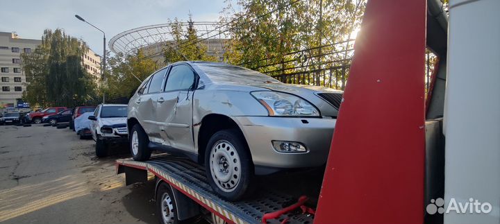 В разбор Lexus Rx 330 с пробегом 2000км