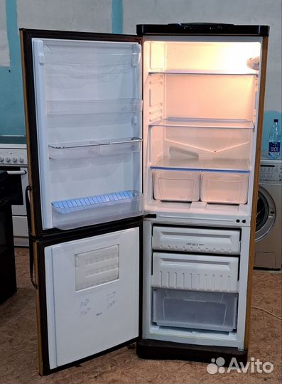 Холодильник Indesit