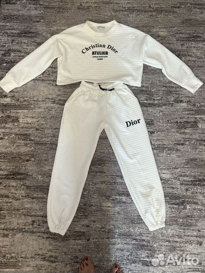 Спортивный костюм женский новый