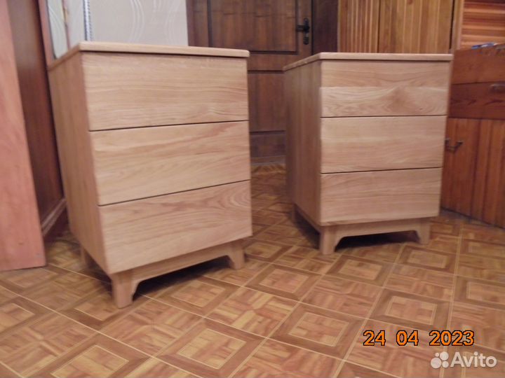 Тумбочки прикроватные дуб
