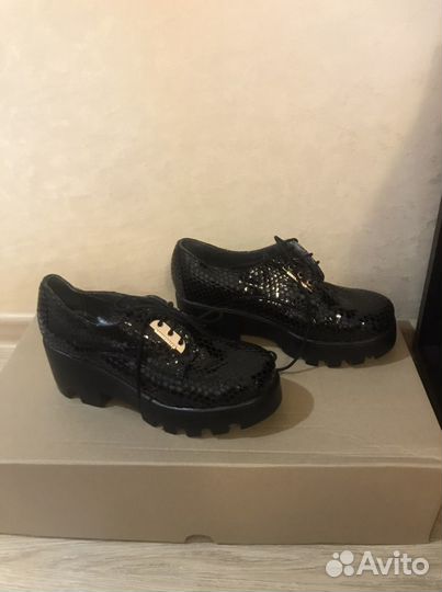 Ботинки женские