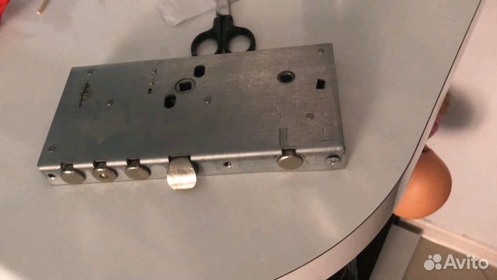 Ремонт входных и межкомнатных дверей