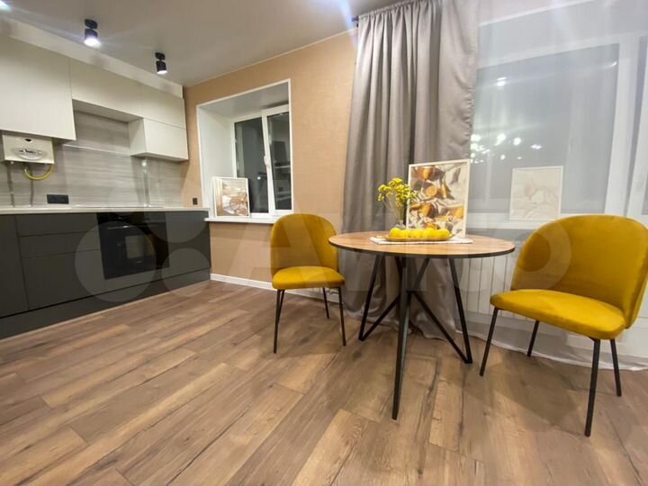 2-к. квартира, 44 м², 4/4 эт.