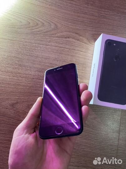 iPhone 7, 32 ГБ