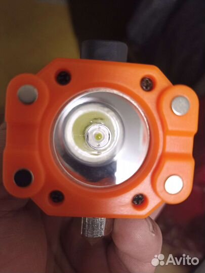 Фонарик светодиодный аккумуляторный с магнитом