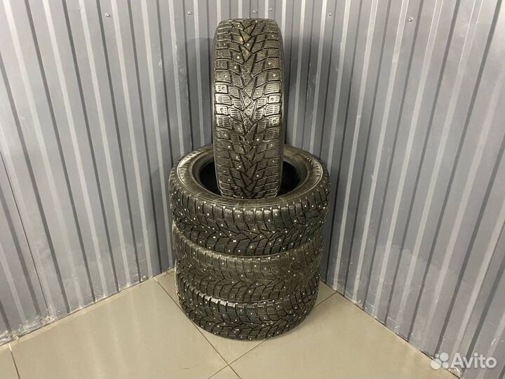 Dunlop SP Winter Ice 02 205/55 R16 94T