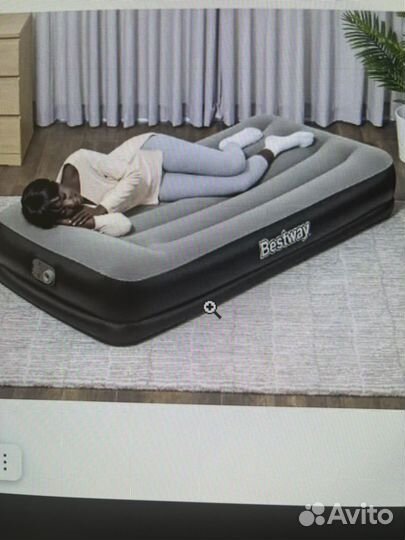 Надувная кровать Bestway с встроенным насосом