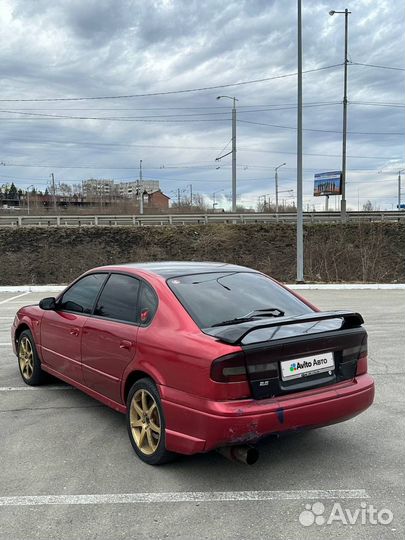 Subaru Legacy 2.0 AT, 1999, битый, 400 000 км