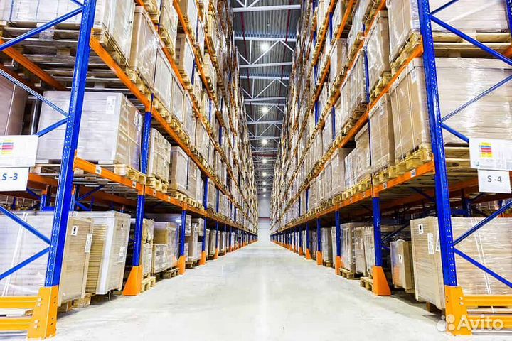 Работник склада