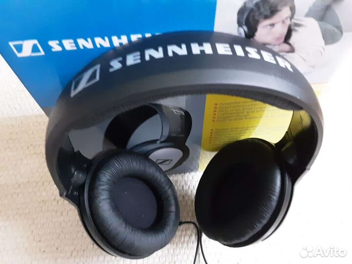 Наушники закрытые Sennheiser и микрофон Philips