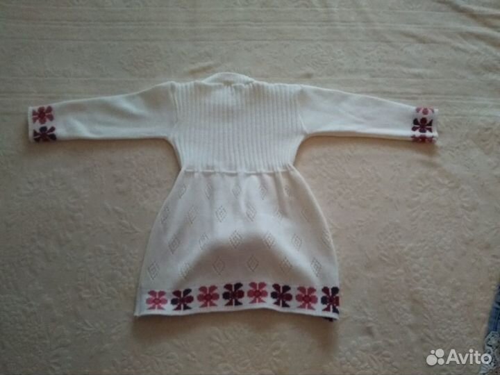 Платье вязаное