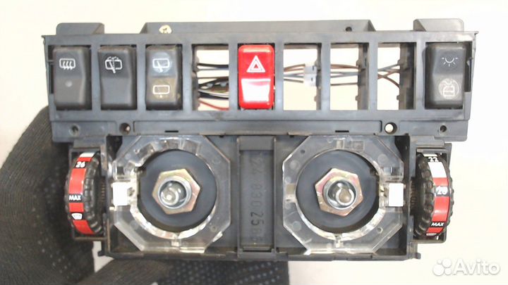 Переключатель отопителя Mercedes 124, 1990