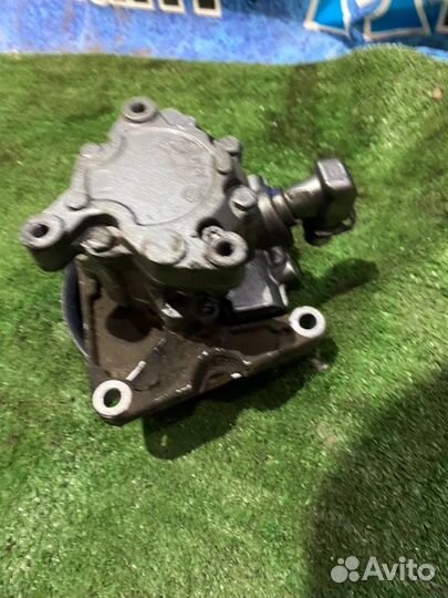 Насос гидроусилителя руля Mercedes-Benz Ml W163