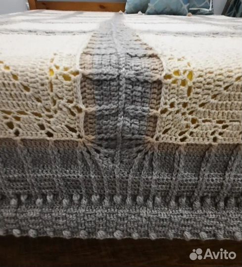 Вязаный плед ручная работа