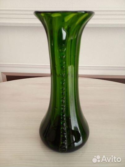 Вазы цветное зеленое стекло