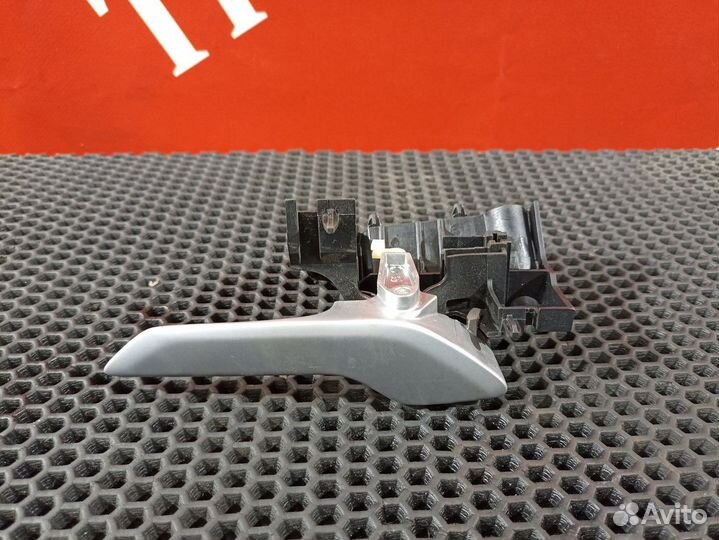 Ручка двери внутренняя левая Volvo FH