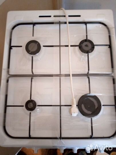 Газовая плита новая Indesit с электроподжигом
