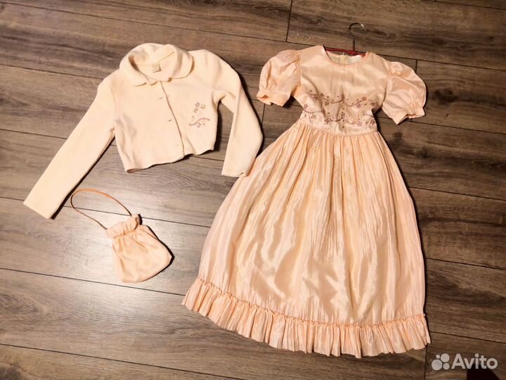 Платья на девочку 128
