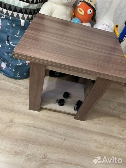 Журнальный столик