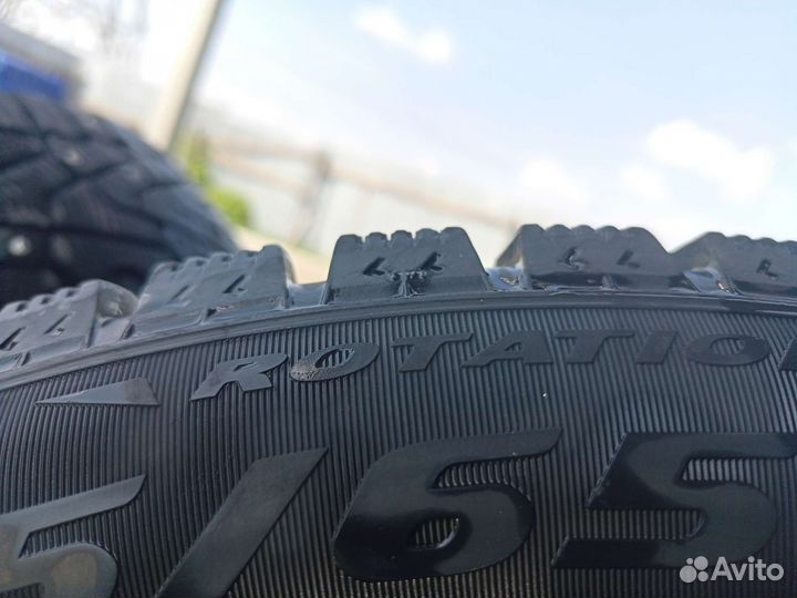 Pirelli WS-2 165/65 R15
