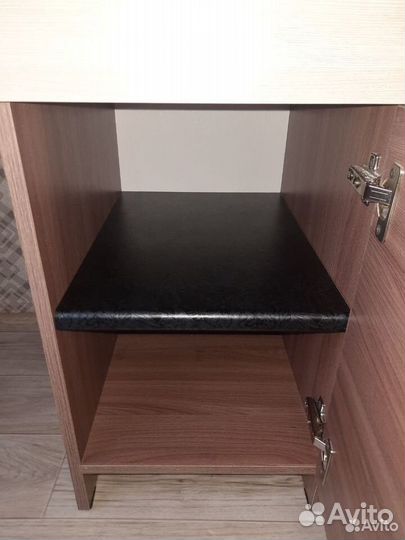 Письменный стол