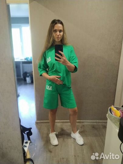 Спортивный костюм женский 42 44 новый