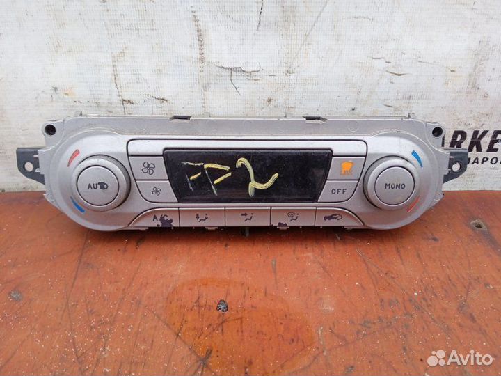 Блок управления климат-контролем Ford Focus 2 2005