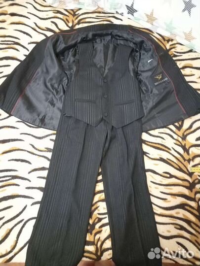 Школьные костюмы