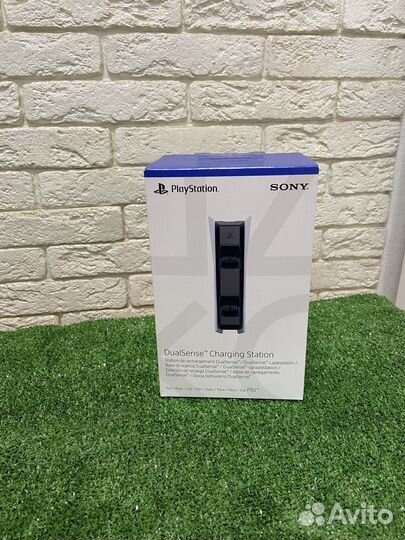Зарядная станция PlayStation 5