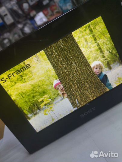 Цифровая фоторамка sony
