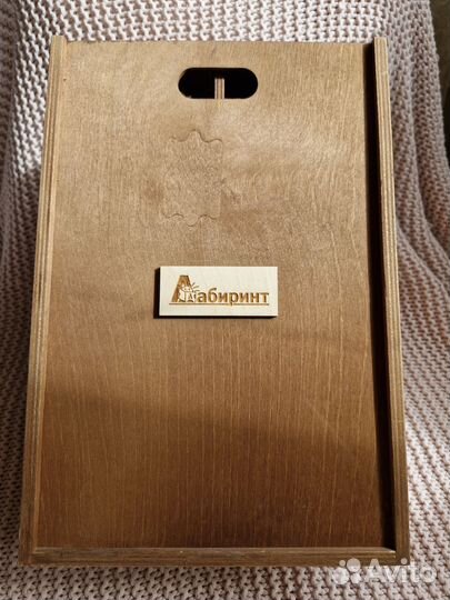 Деревянная коробка для вина