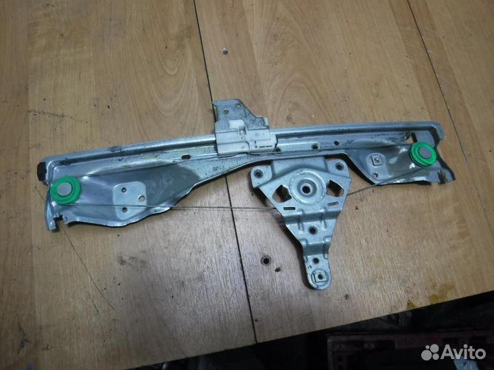 Стеклоподъемник задний левый Peugeot 308